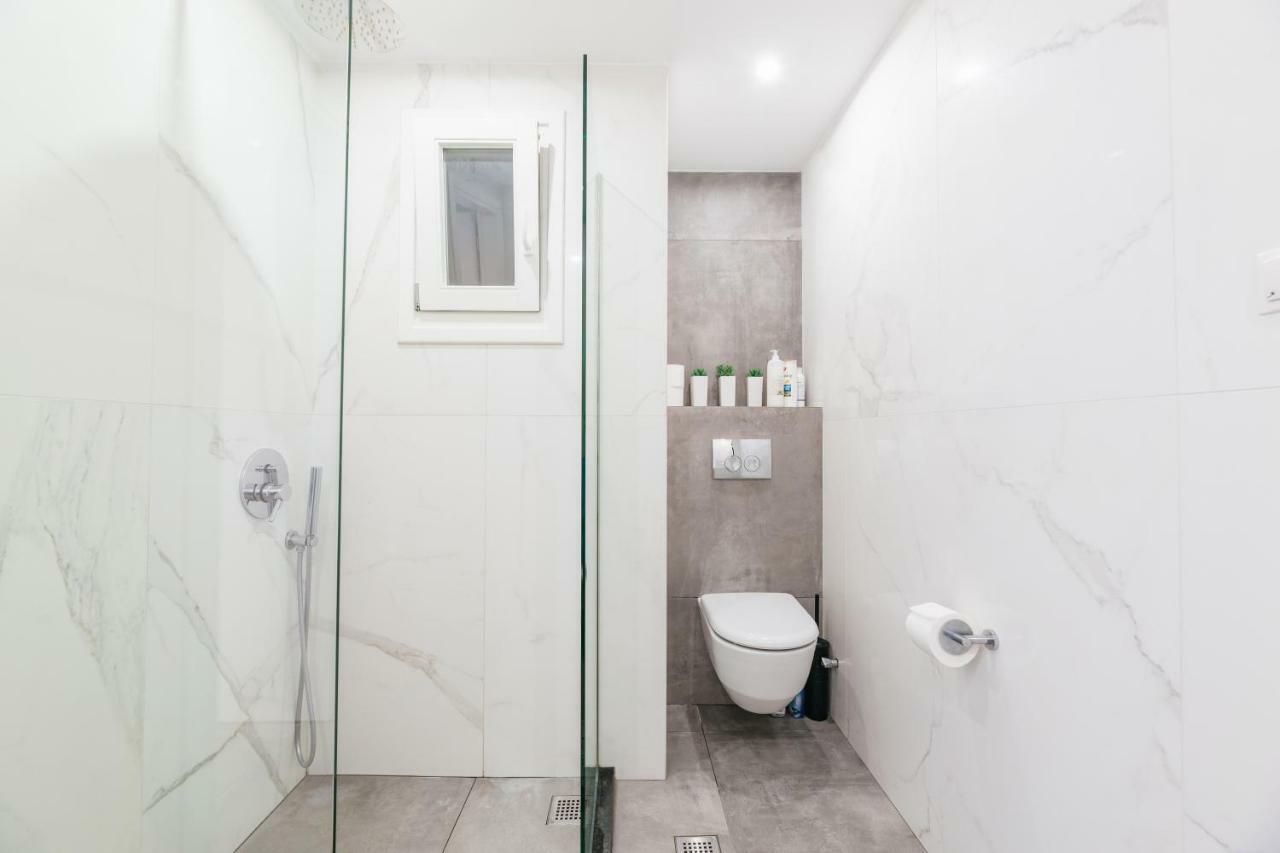 Modern White Tower Apartment Selanik Dış mekan fotoğraf